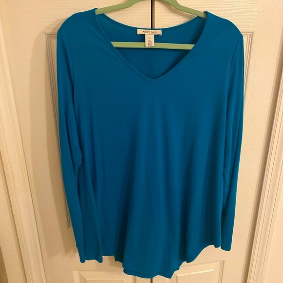 White House Black Market Tops - White House Black Market Blue Long Sleeve V-Neck Top Ladies’ Size XL